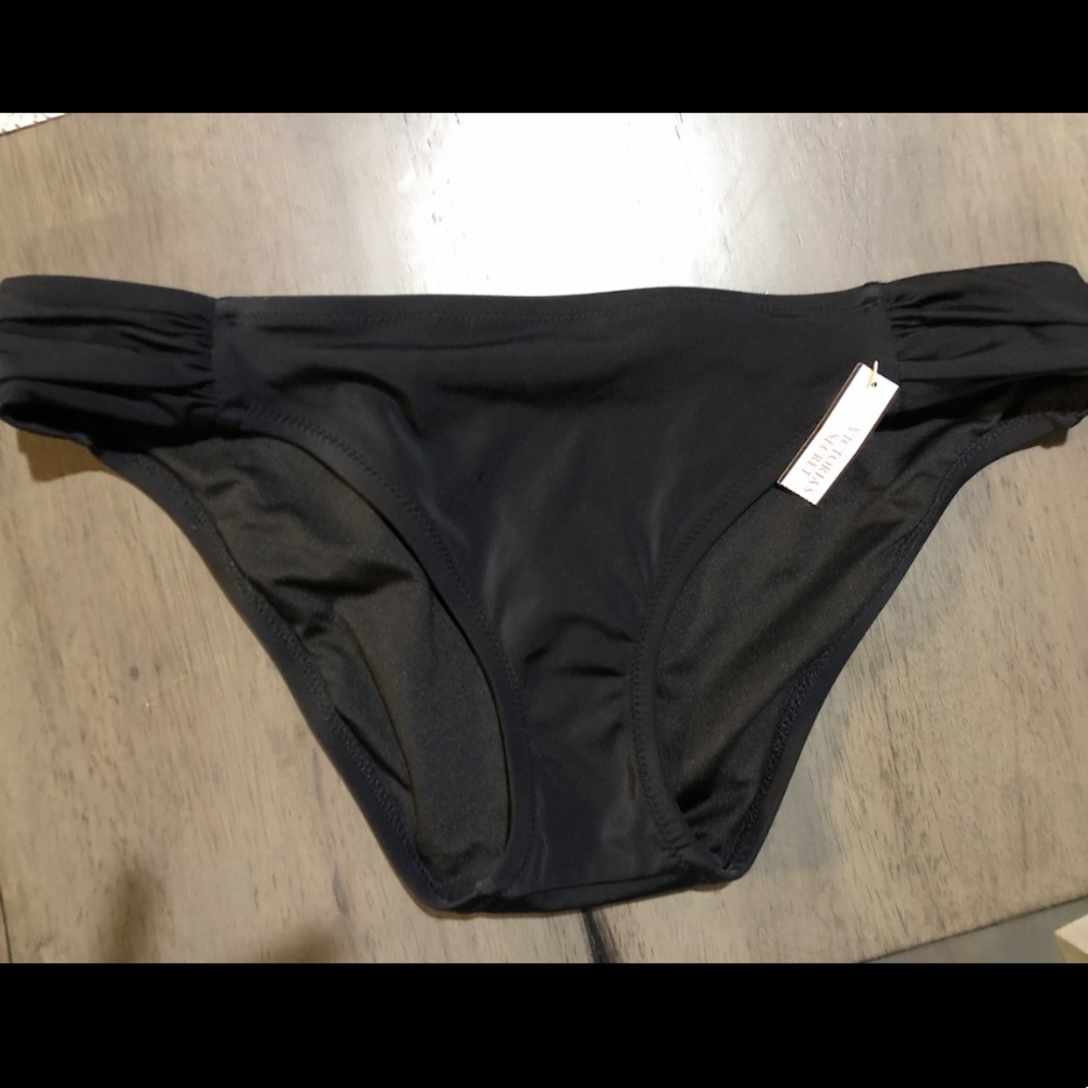 Victoria’s Secret “the knockout” Bikini Bottoms